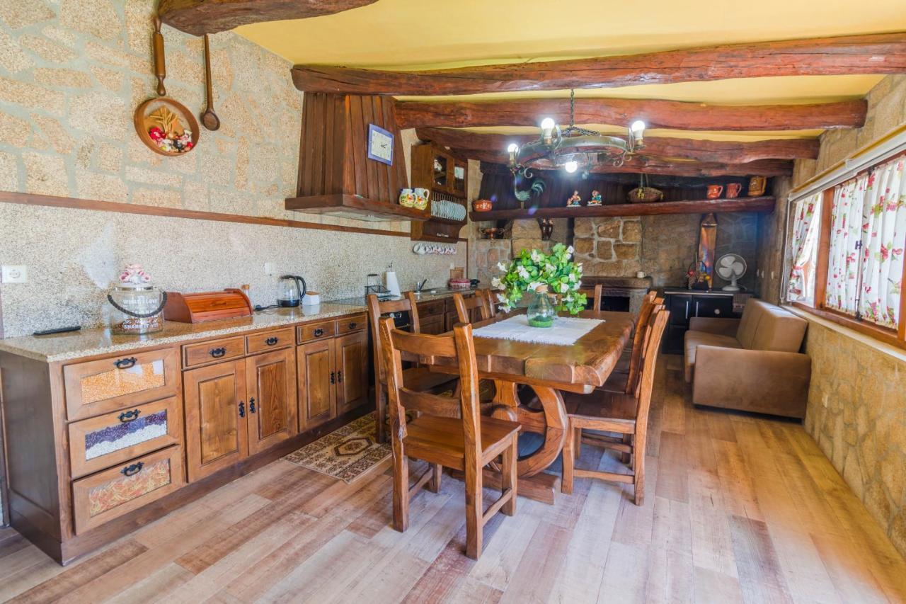 Araujo 111 - Traditional House Leca do Balio エクステリア 写真